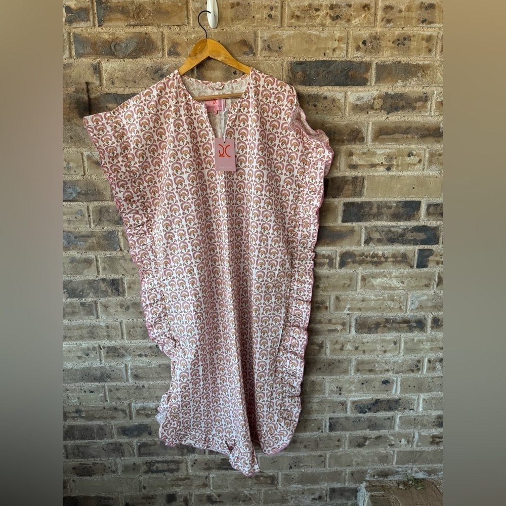 Tuckernuck Quiet Culture NWT Pink and White Patterned Kaftan Dress Size S/M